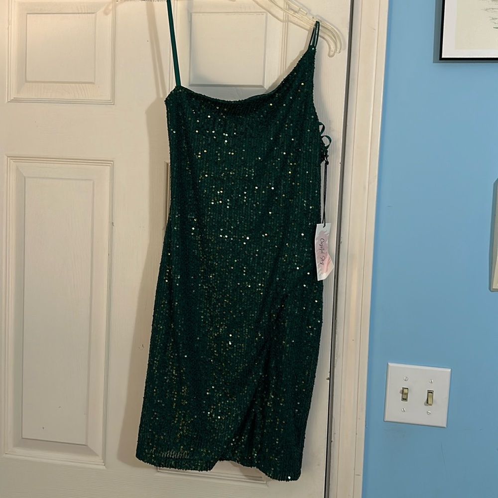 DRESS